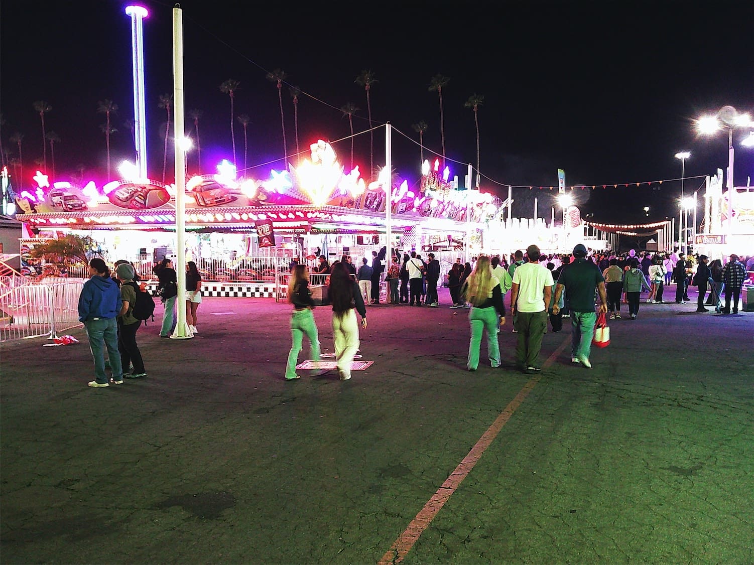 midway-night