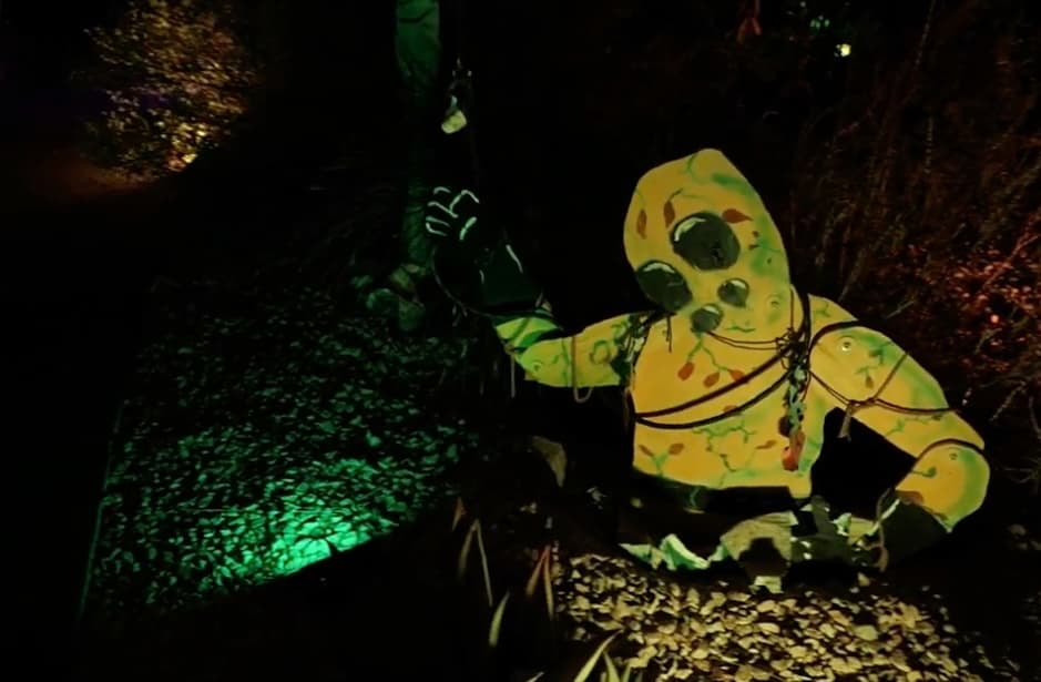 Peril on Petite Court: Overgrowth